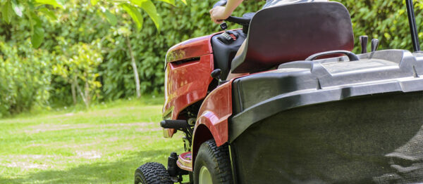 Everything You Need to Know About Buying Lawn Tractor Tires