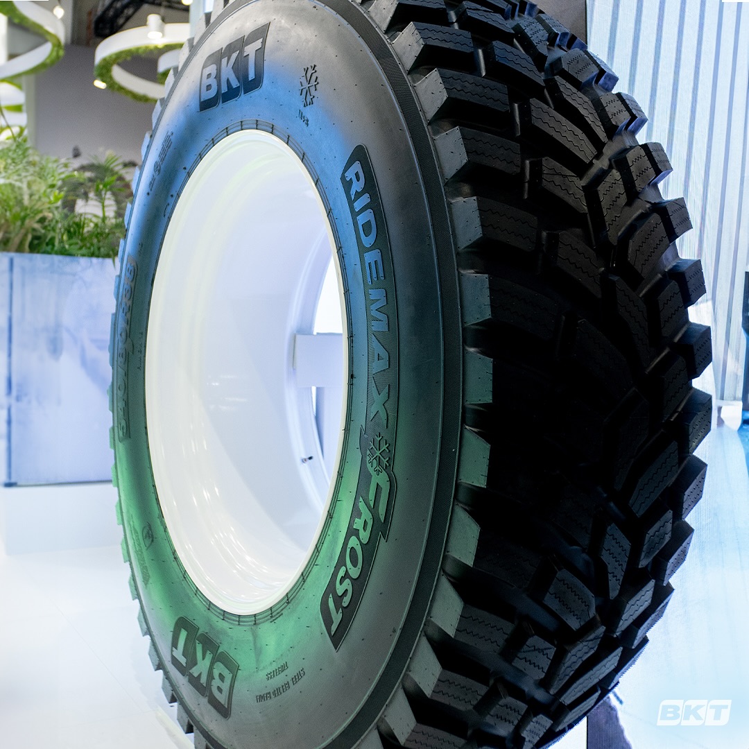 thumbnail image 2 of BKT LG-408 Lawn & Garden Tire – 24x13.00-12, Load 6 Ply, Black Side Wall, New 2 of 6