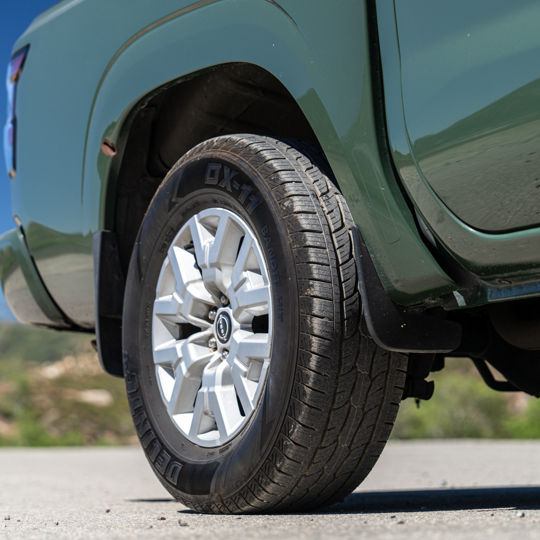 Delinte DX10 Bandit A/T 285/40R24 118H BSW Tires