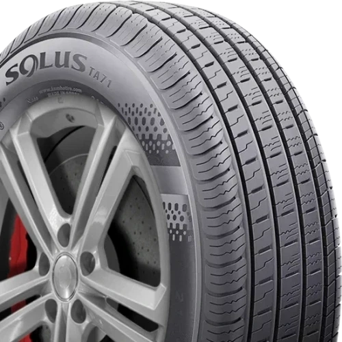Kumho Solus TA71